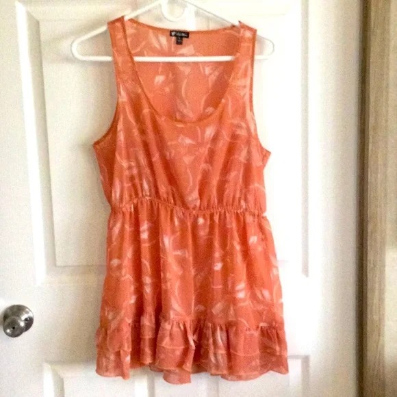 Frilly Top By Lily White - Picture 1 of 10